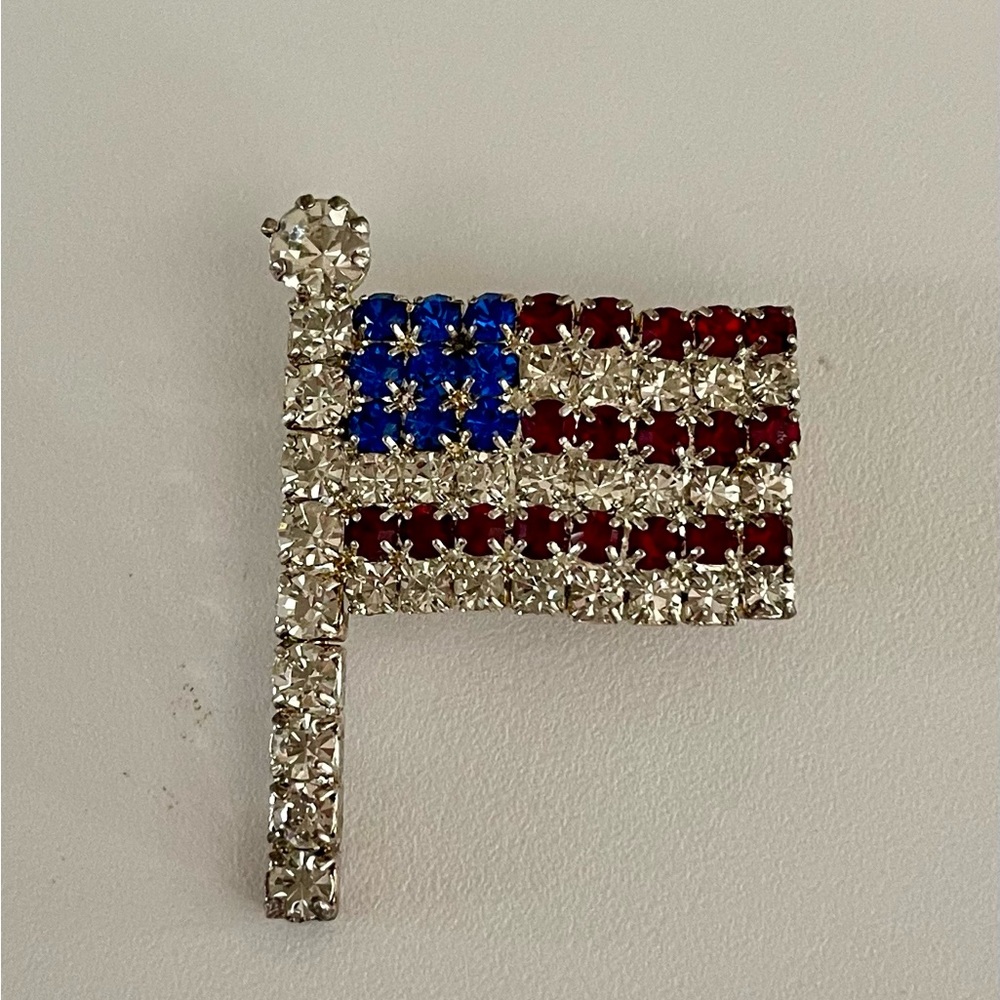 Vintage Patriotic Red, White, Blue Rhinestone American Flag Brooch Pin